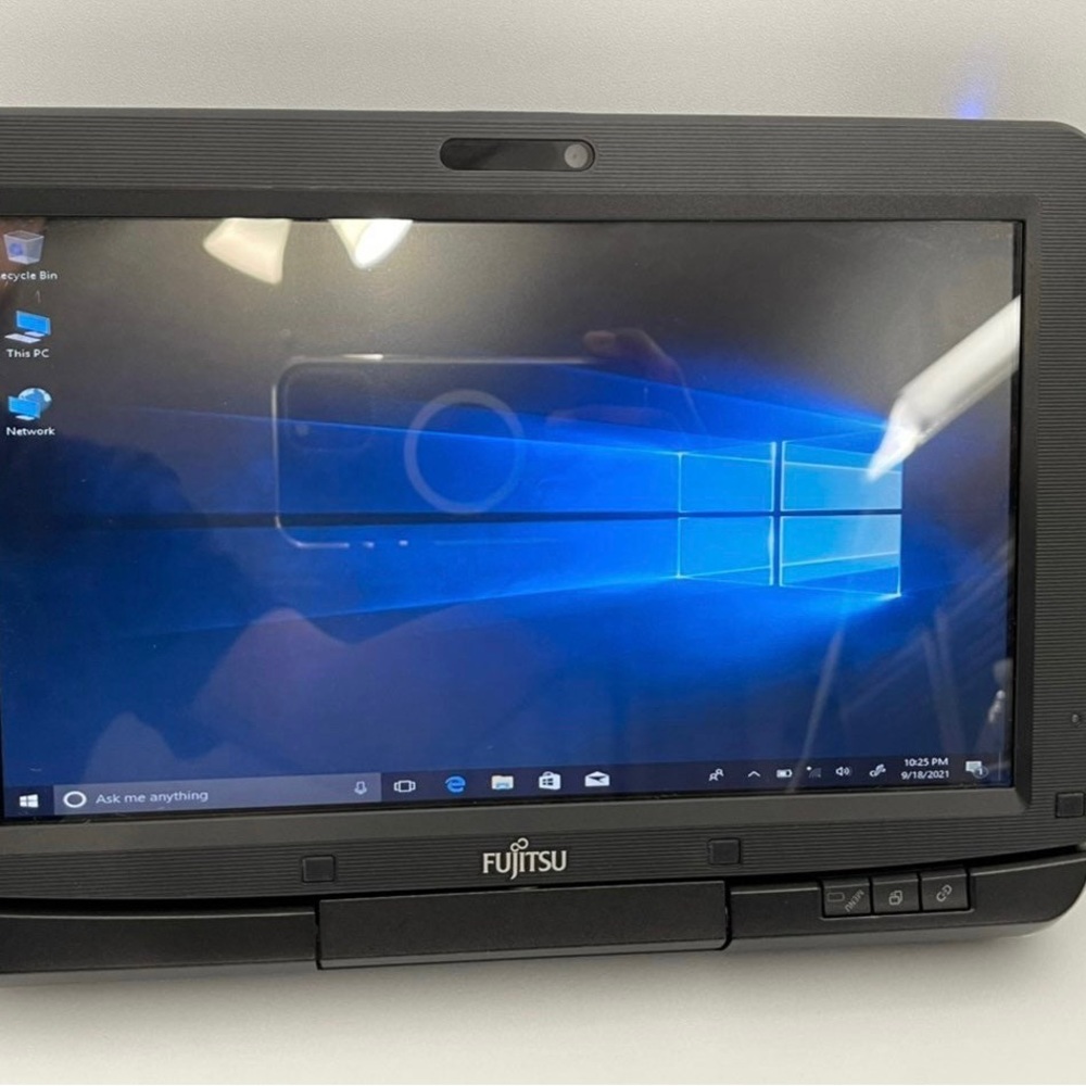 Fujitsu 2 in 1 Laptop intel i5 Windows 10 Touchscreen Laptop